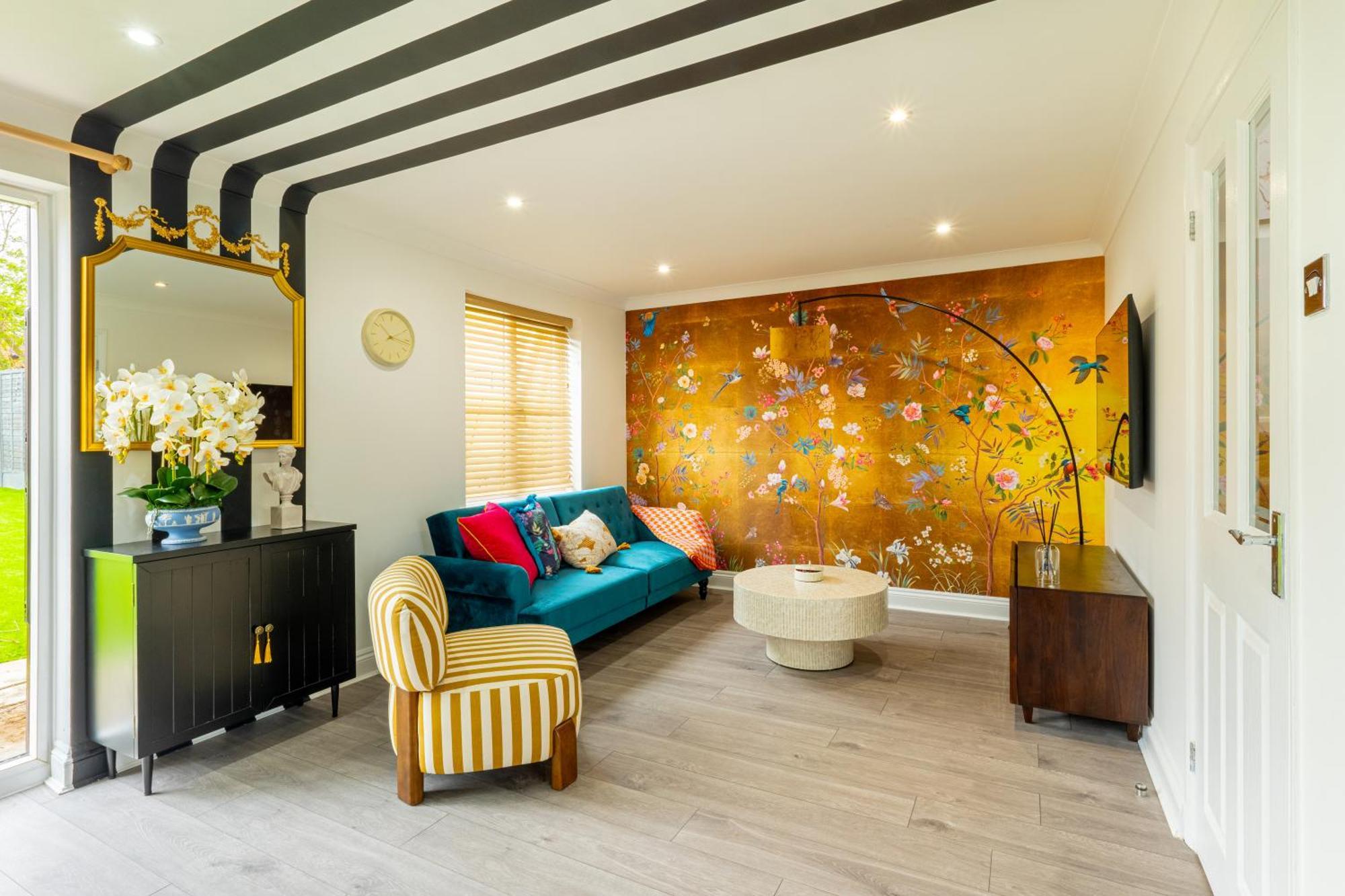 The Little Chinoiserie 2 Bed House With Large Garden And Only 7 Min Away From Mk Rail Station And Centre Apartment *